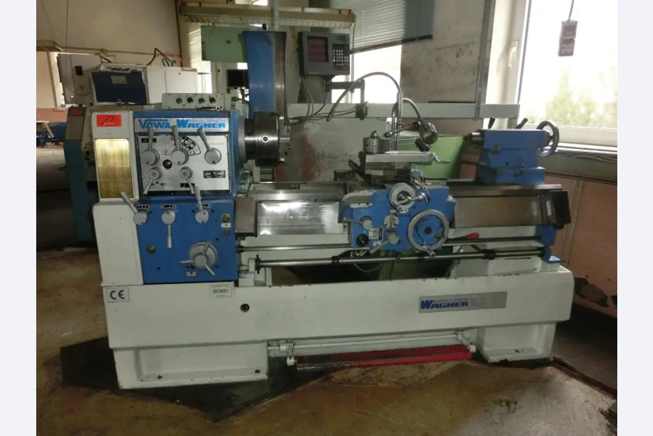 Tournage à façon / Menuiserie-1