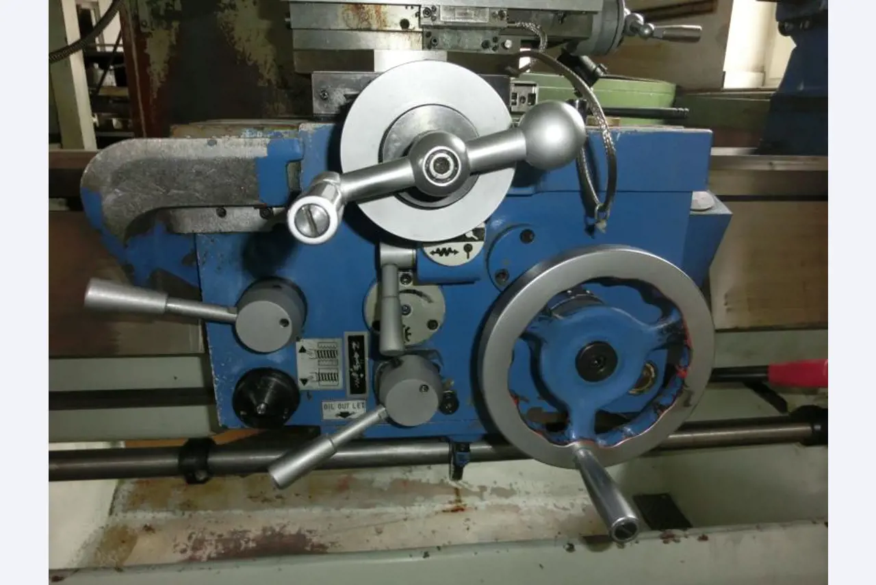 Tournage à façon / Menuiserie-3