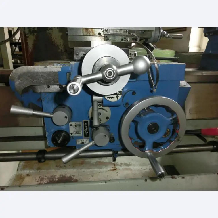 Tournage à façon / Menuiserie-3