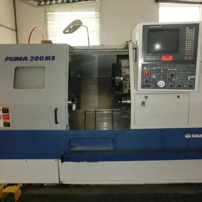 CNC lathe Daewoo Puma 200 MS (200 L MSC)