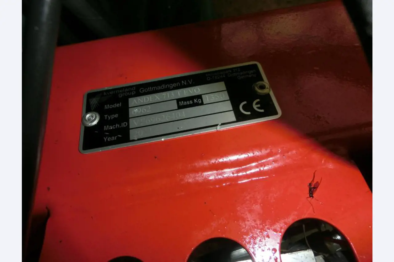 Trator Lamborghini com tração integral-2