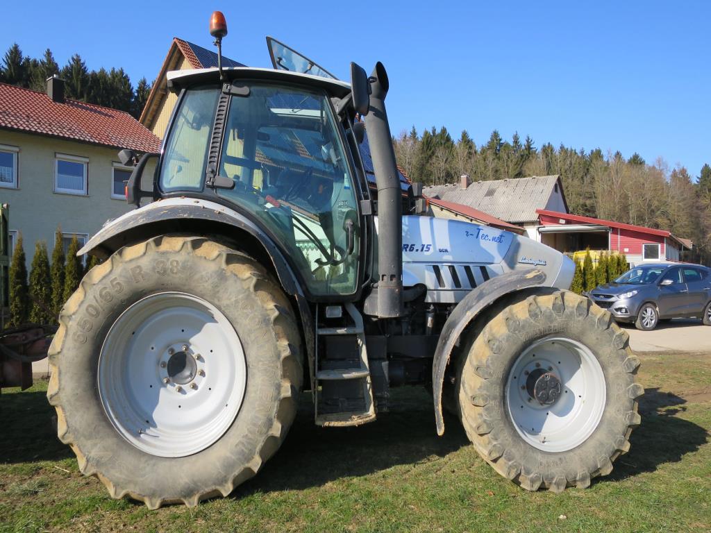 Lamborghinijev traktor s pogonom na vsa kolesa-3