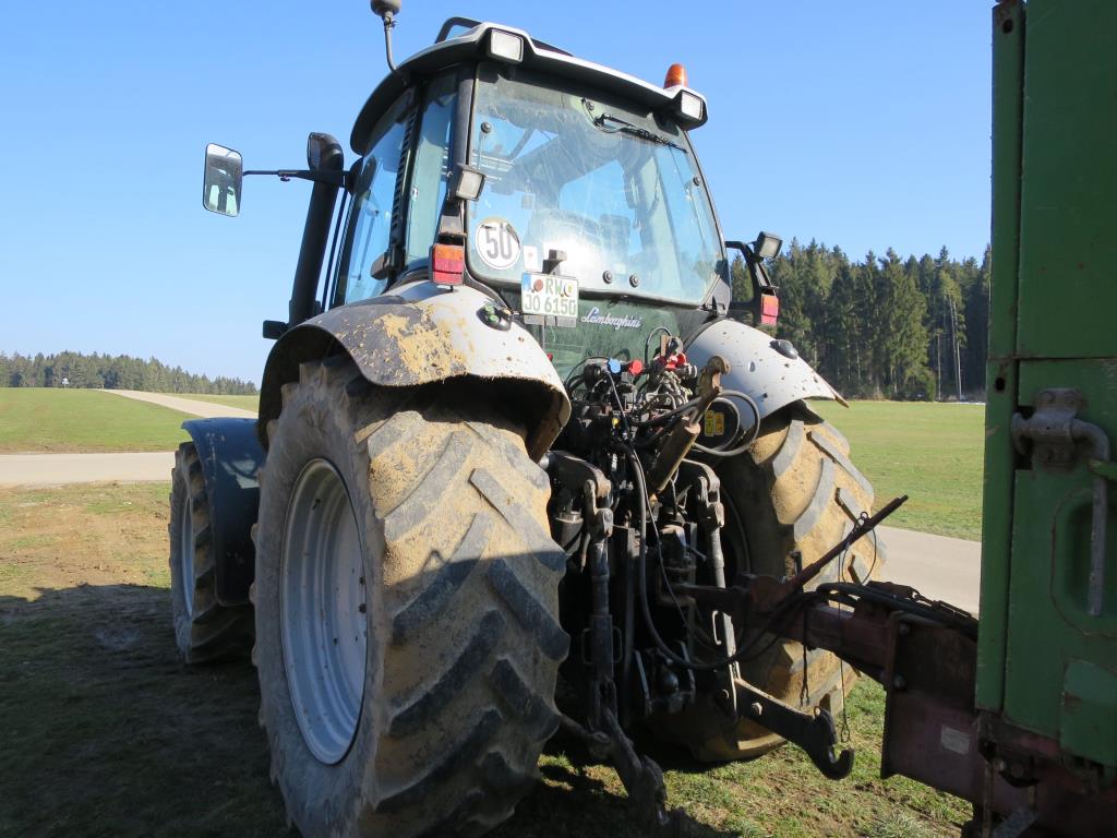 Lamborghinijev traktor s pogonom na vsa kolesa-6