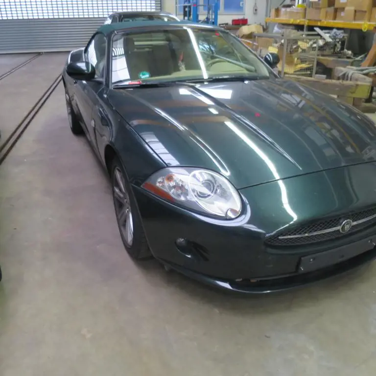 AUTO Jaguar XK 8 4,2 V8 Cabrio