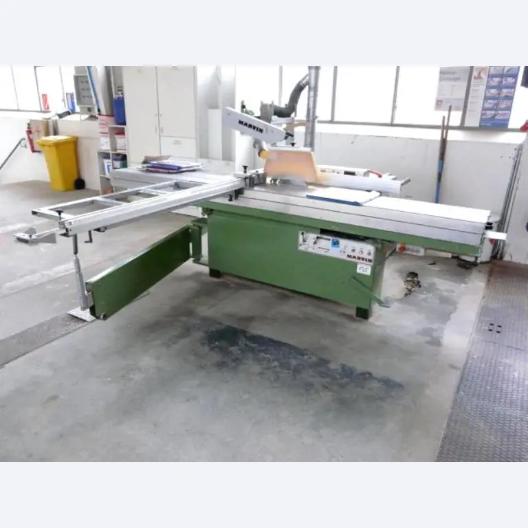 Ladenbau Ganter GmbH<br>Schreinerwerkstätten, Metallbau
-1