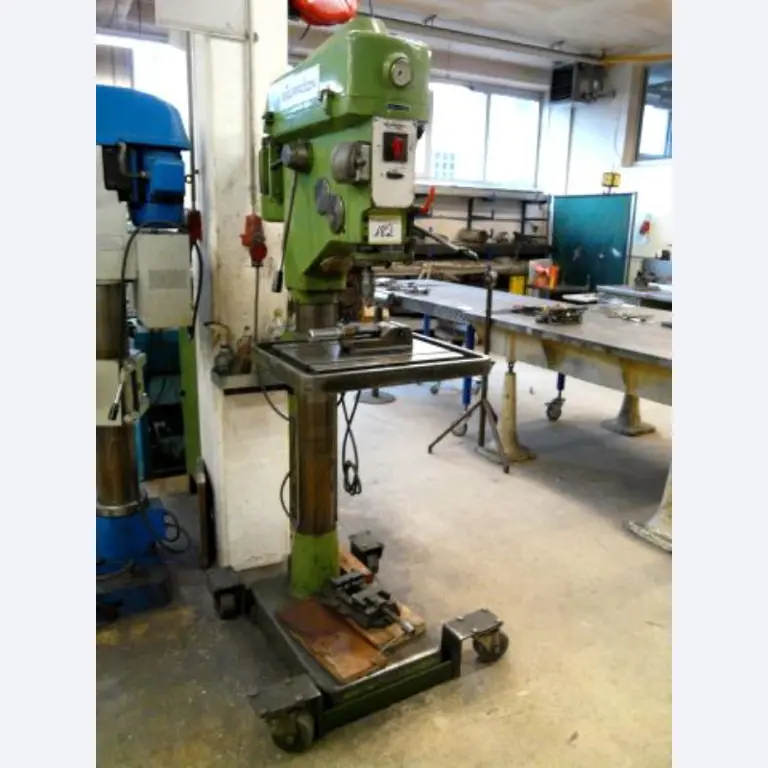 Ladenbau Ganter GmbH<br>Ateliers de menuiserie, construction métallique
-1