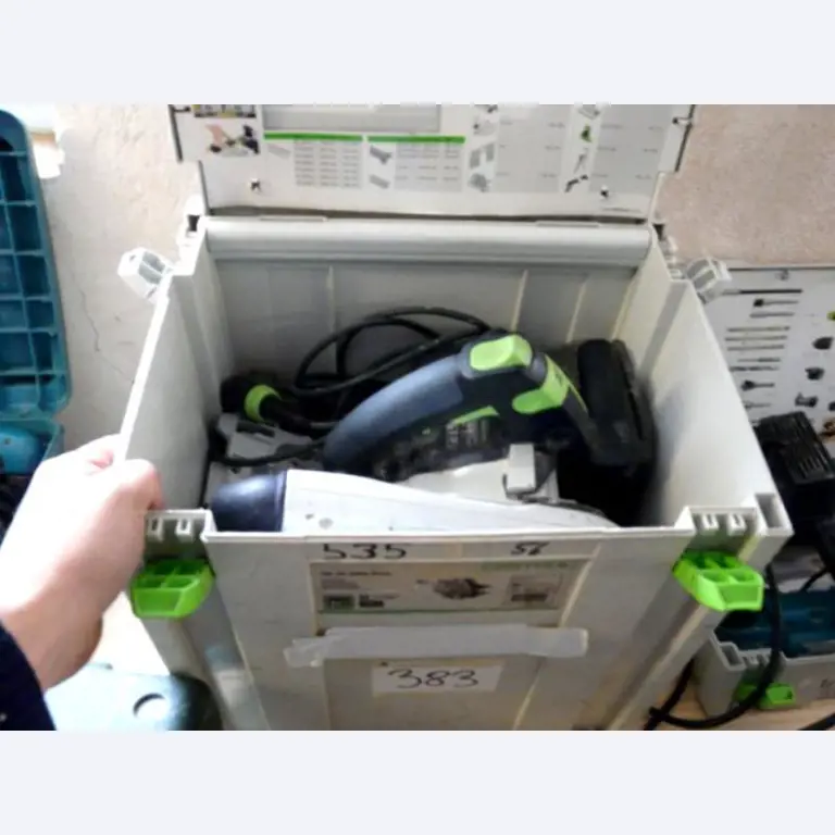 Ladenbau Ganter GmbH<br>Schreinerwerkstätten, Metallbau
-1