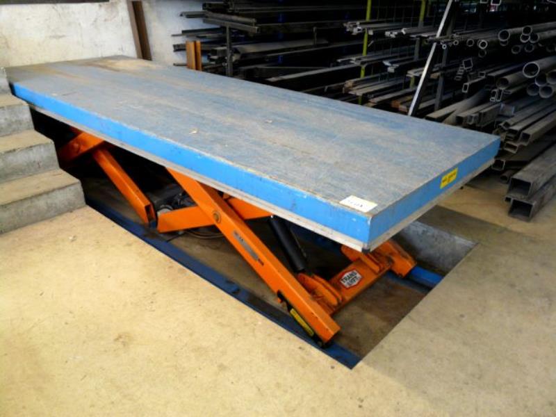 Ladenbau Ganter GmbH<br>Schreinerwerkstätten, Metallbau
-1