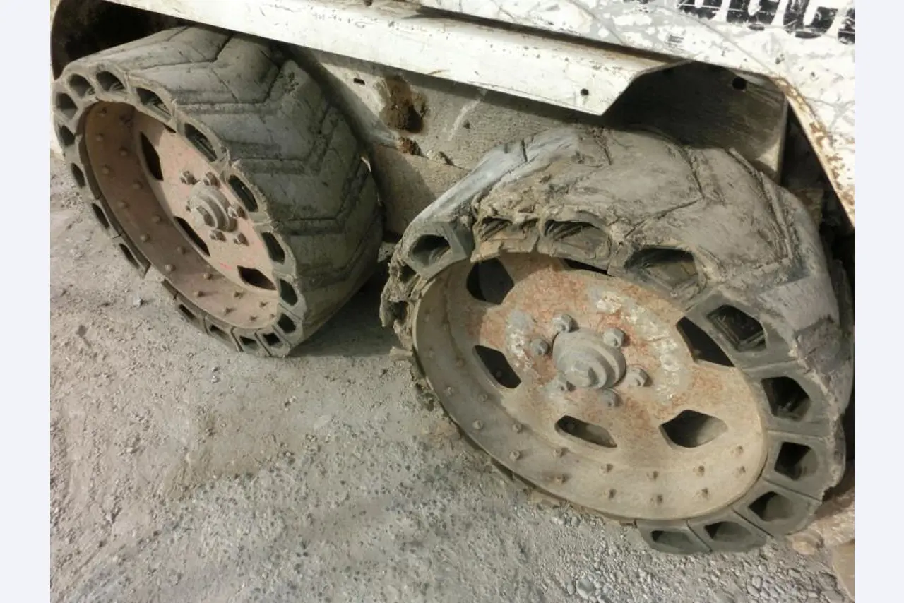 RBA-Abbruch GmbH<br>
construction machinery and equipment / vehicle fleet-11