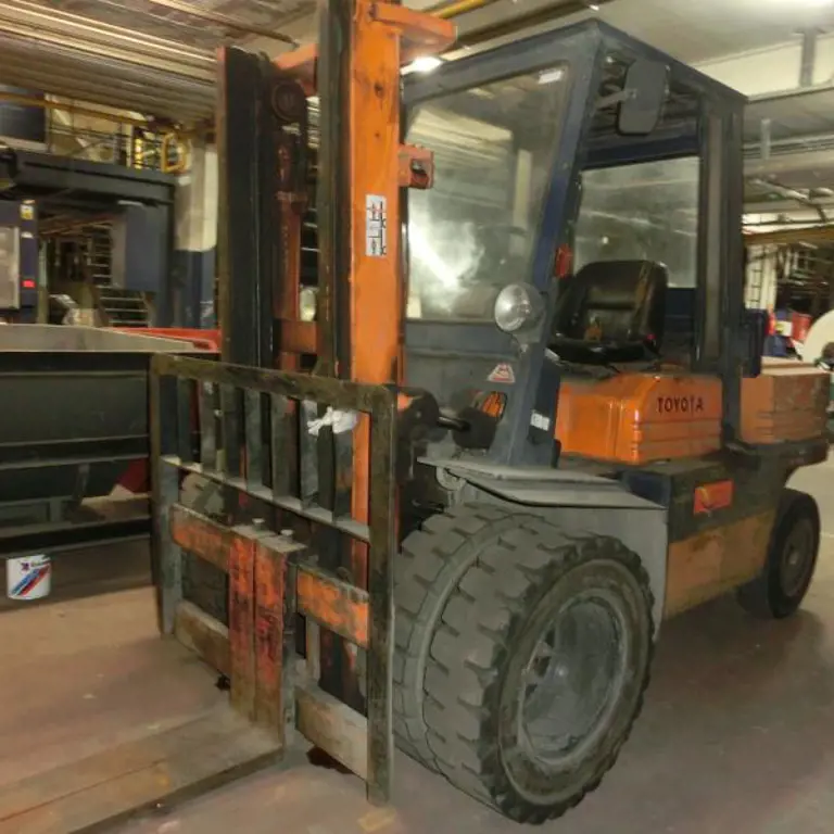 Diesel forklift truck Toyota 5FD45