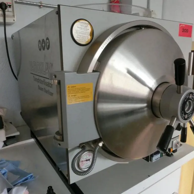 Dampfsterilisator H&P Varioclav 400E