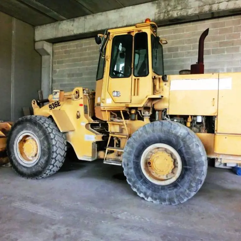 articulated loader Caterpillar 936 E