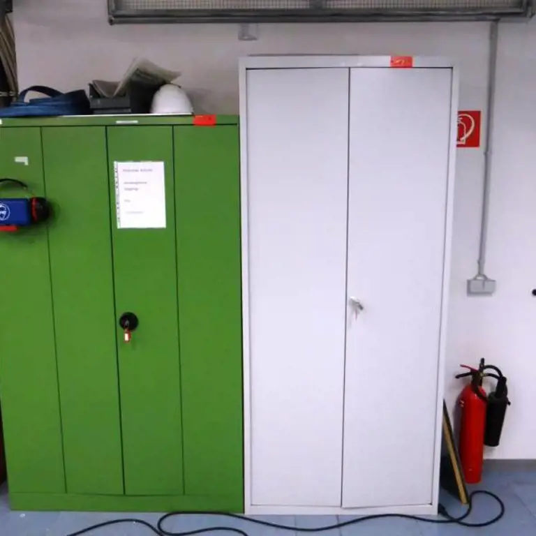 2 locker