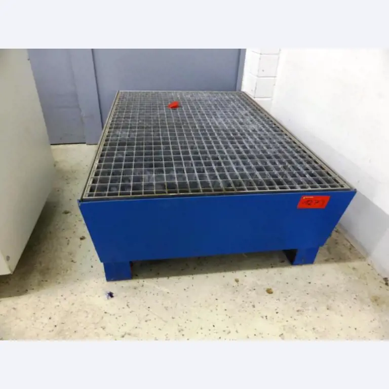 Maschinen sowie Betriebs- und Geschäftsausstattung <br>aus dem Bereich Kunststoffbearbeitung-1