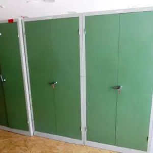 4 locker