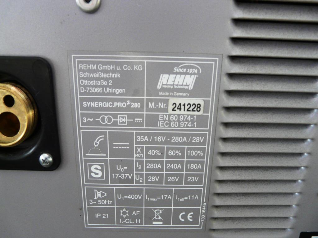 well-maintained welding machines-2