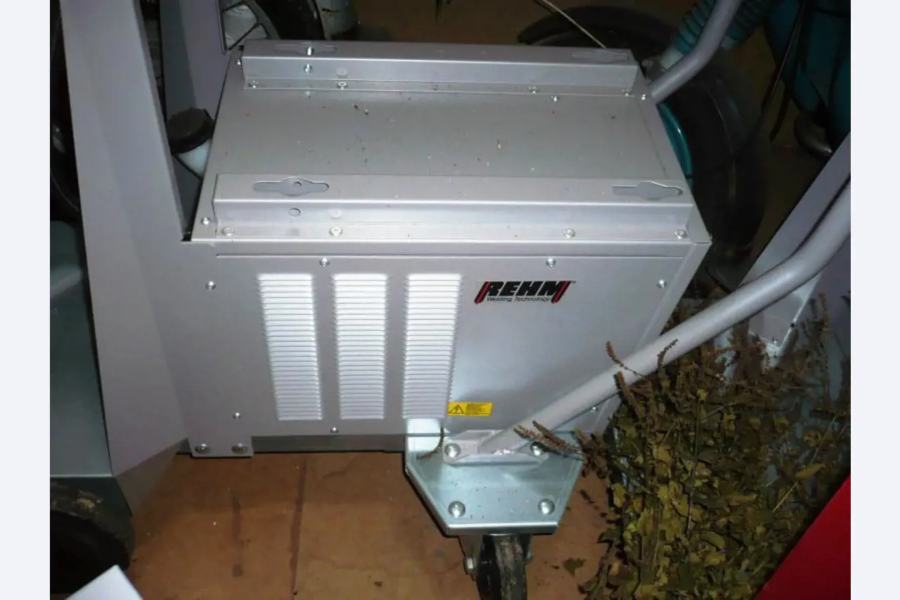 well-maintained welding machines-2