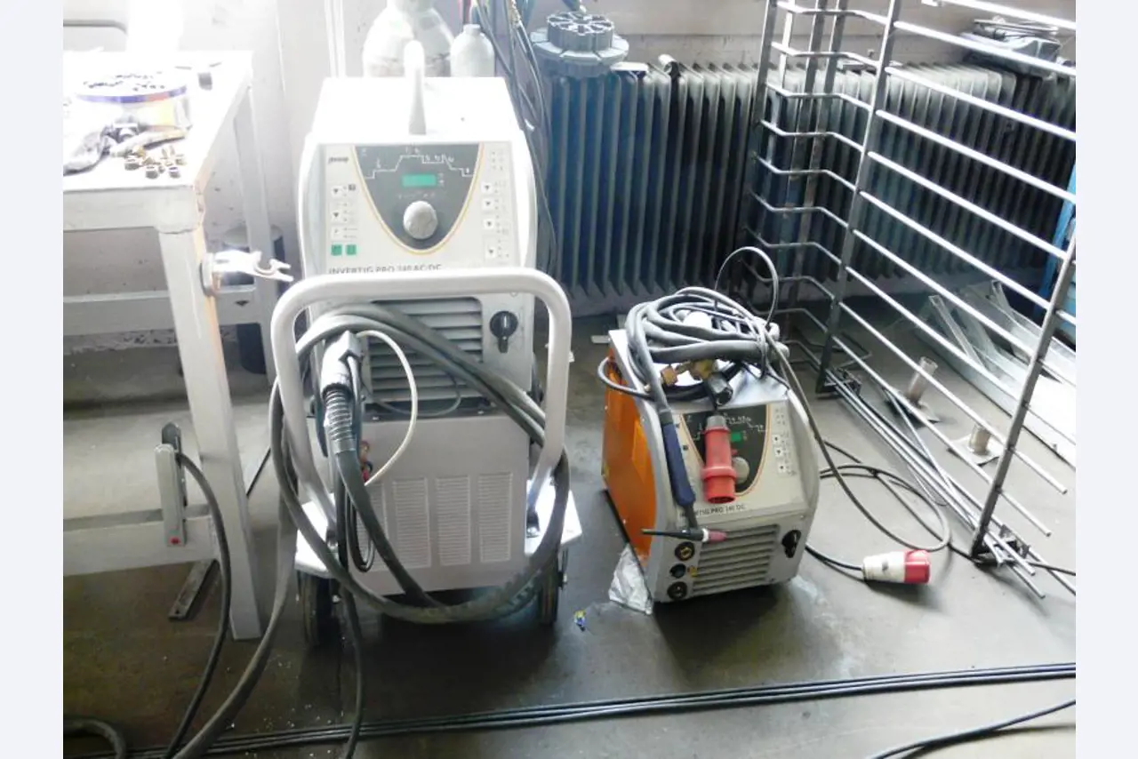 des machines de soudage bien entretenues-1