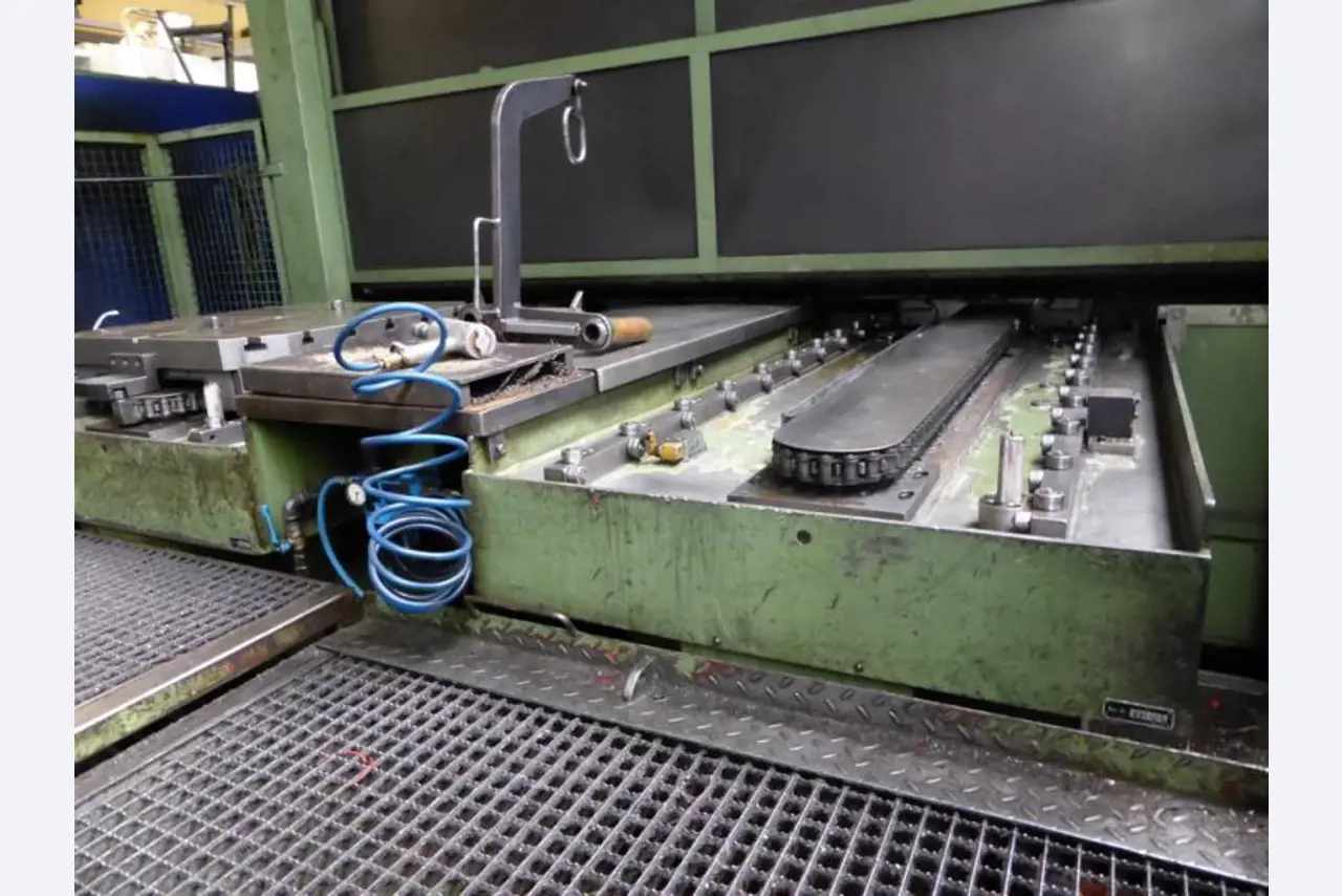 metal processing machines of a manufacturer for propulsion technology-11