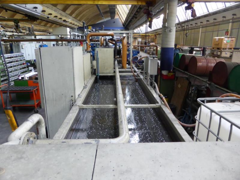 Machines d'usinage des métaux d'un fabricant de techniques d'entraînement-8