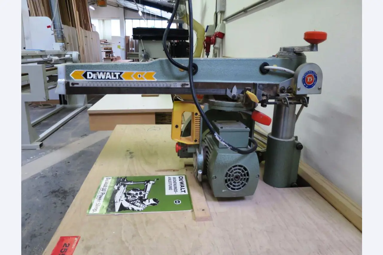 FIKOMO GmbH (ehem. Kornmüller Küchen)-1