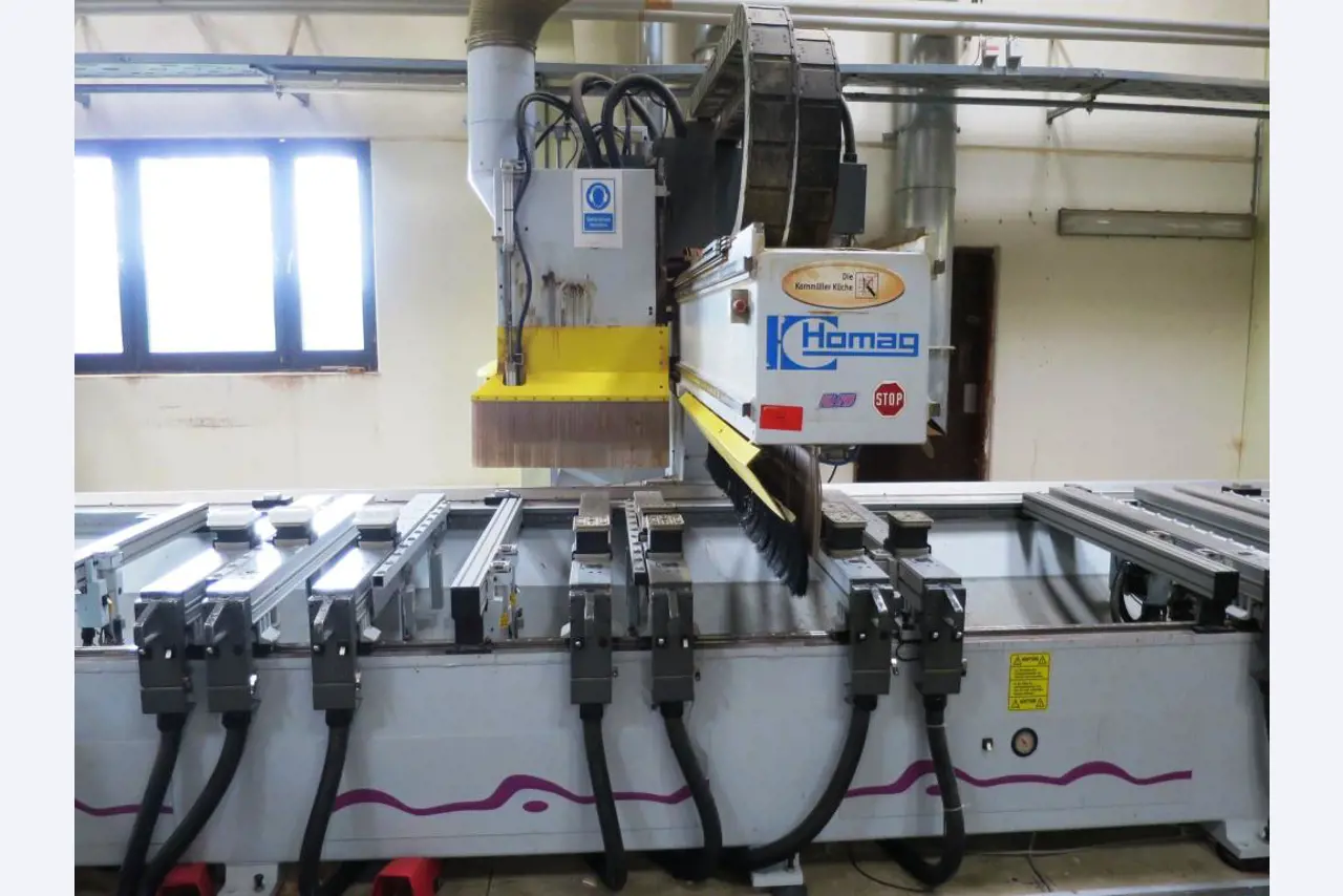 FIKOMO GmbH (ehem. Kornmüller Küchen)-2