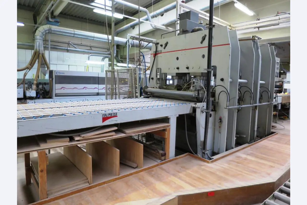 FIKOMO GmbH (ehem. Kornmüller Küchen)-10