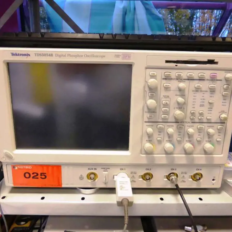 digital oscilloscope Tektronix TSD 5054B