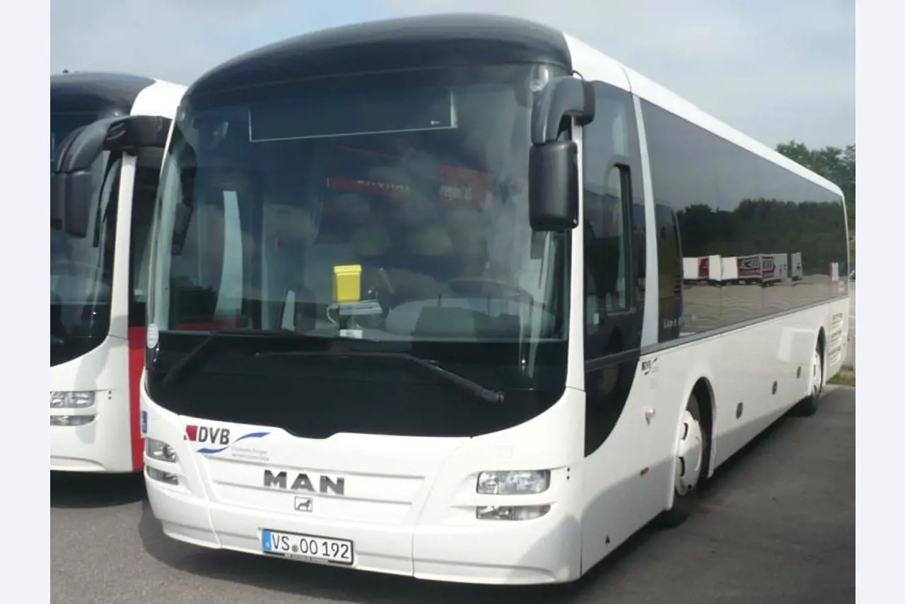 Intercity bus, MAN, R12-1
