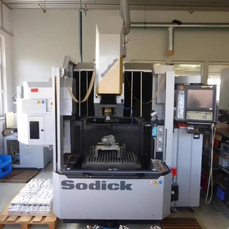 Diesinking machine Sodick AQ55L