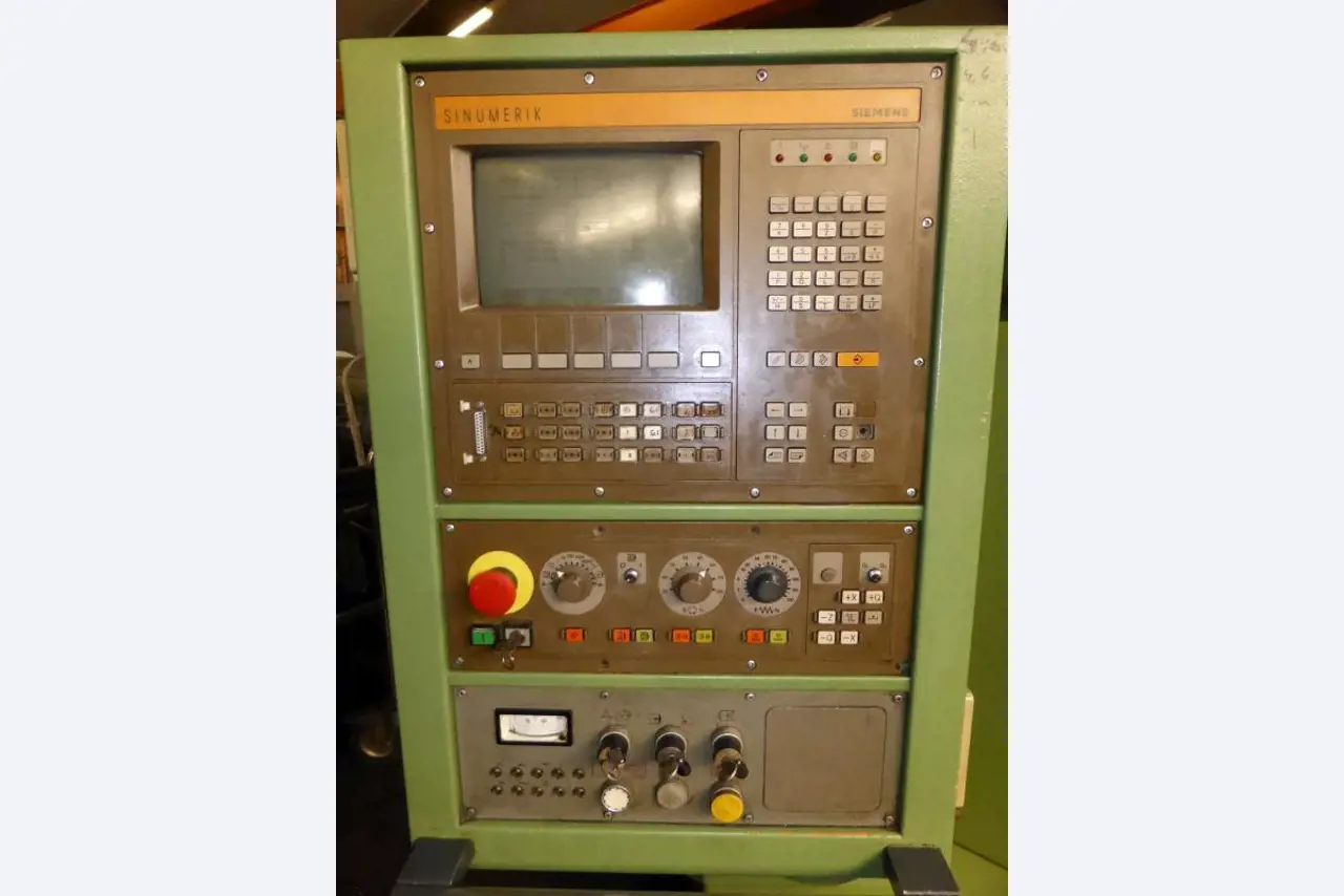 Solar production company in East Germany-3