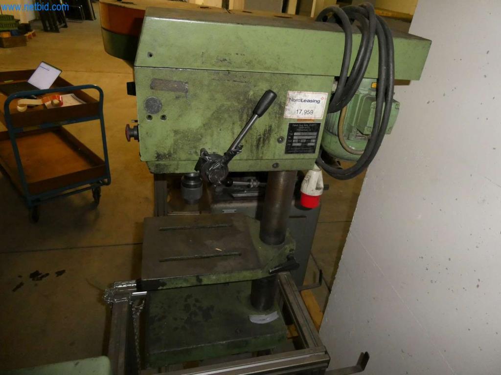 Máquinas-herramienta y punzonadoras, prensas y accesorios-3