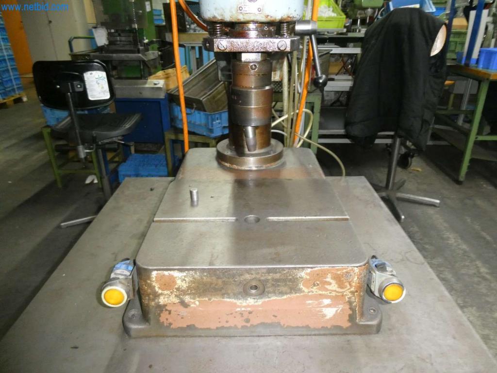 Werkzeug- und Stanzmaschinen, Pressen und Zubehör-6