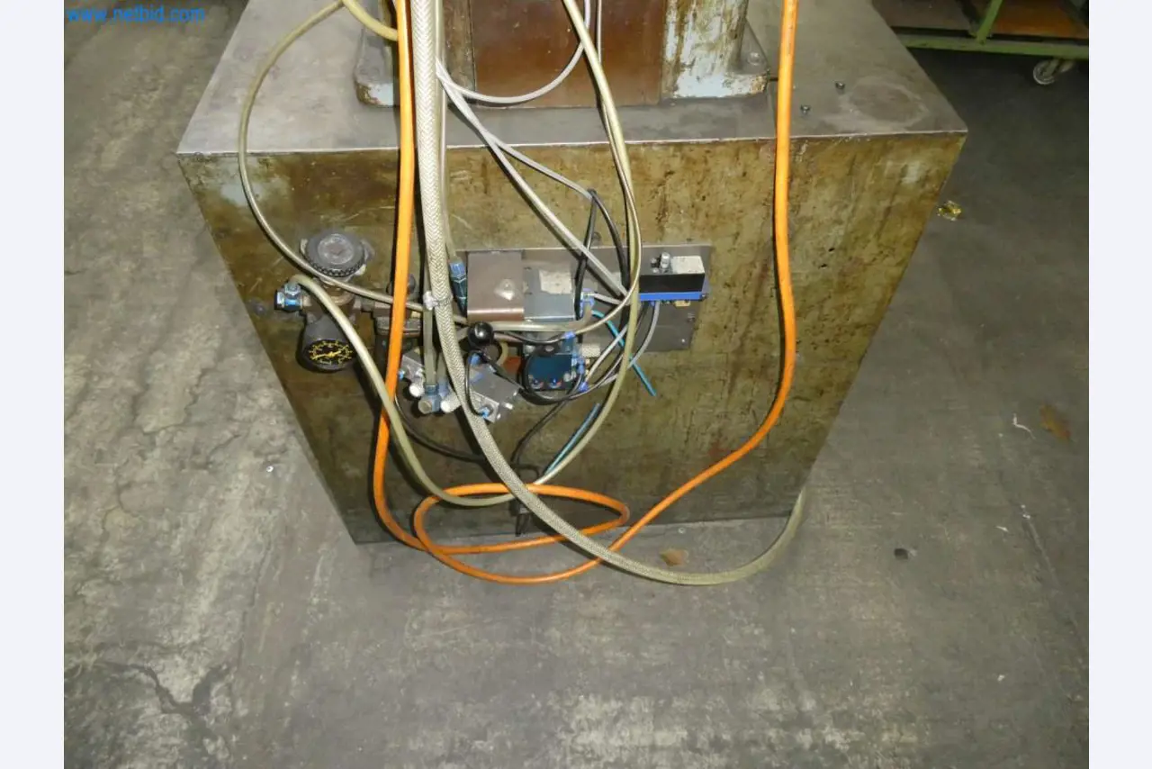 Gereedschapswerktuigen en ponsmachines, persen en toebehoren-8
