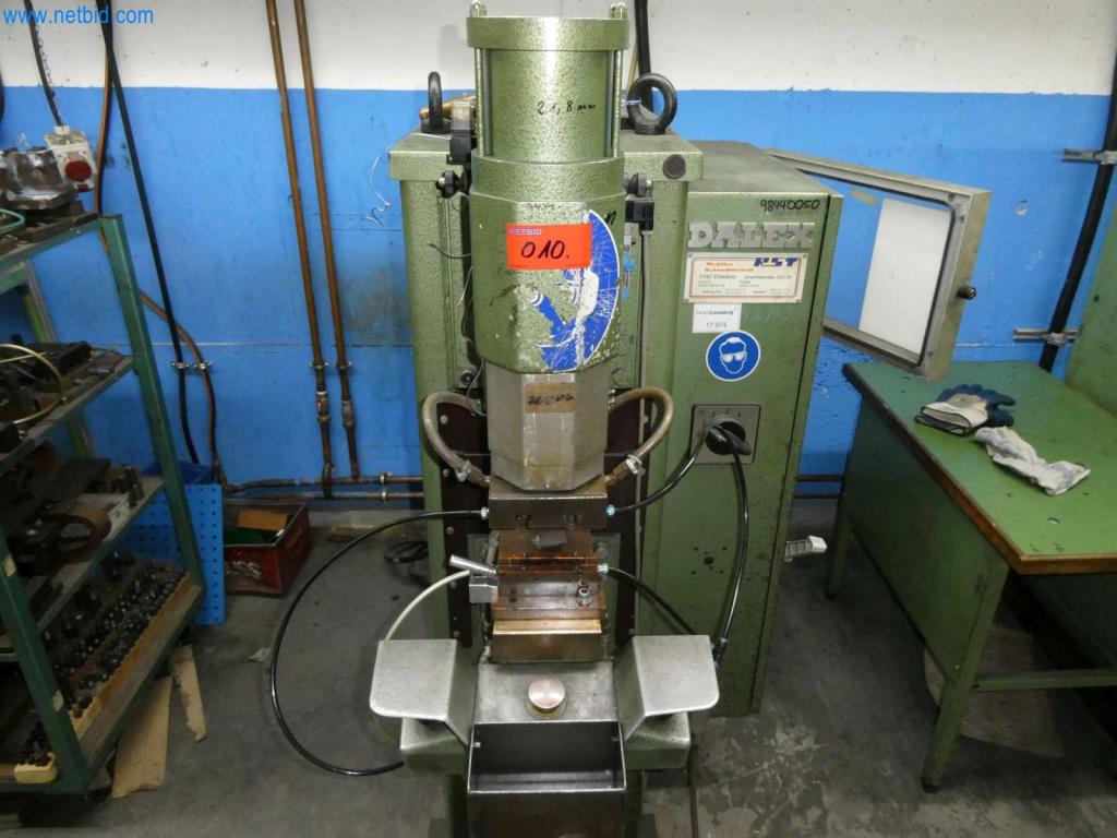 Máquinas-herramienta y punzonadoras, prensas y accesorios-7