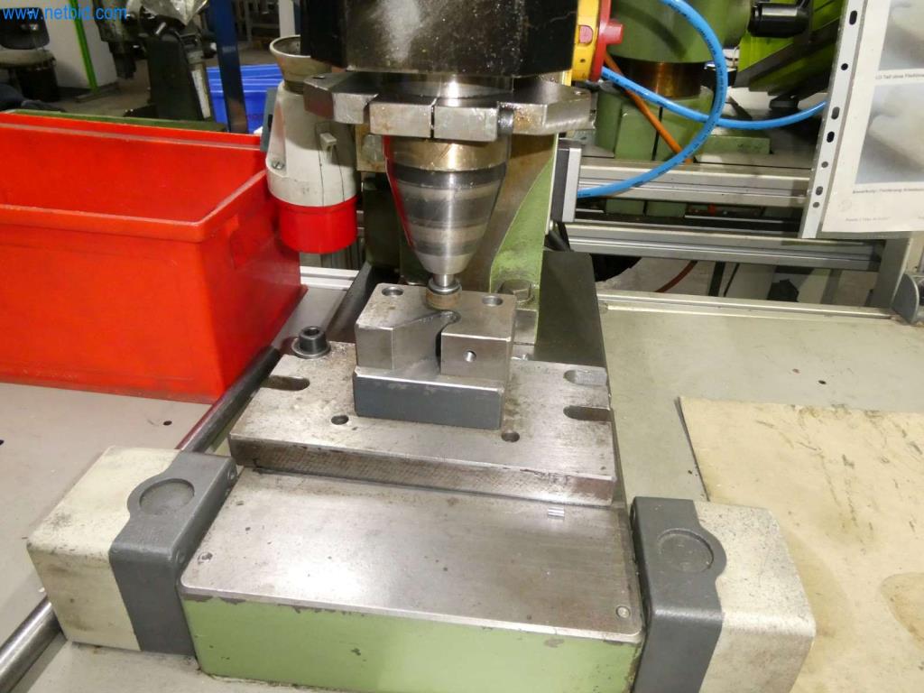 Máquinas-herramienta y punzonadoras, prensas y accesorios-4