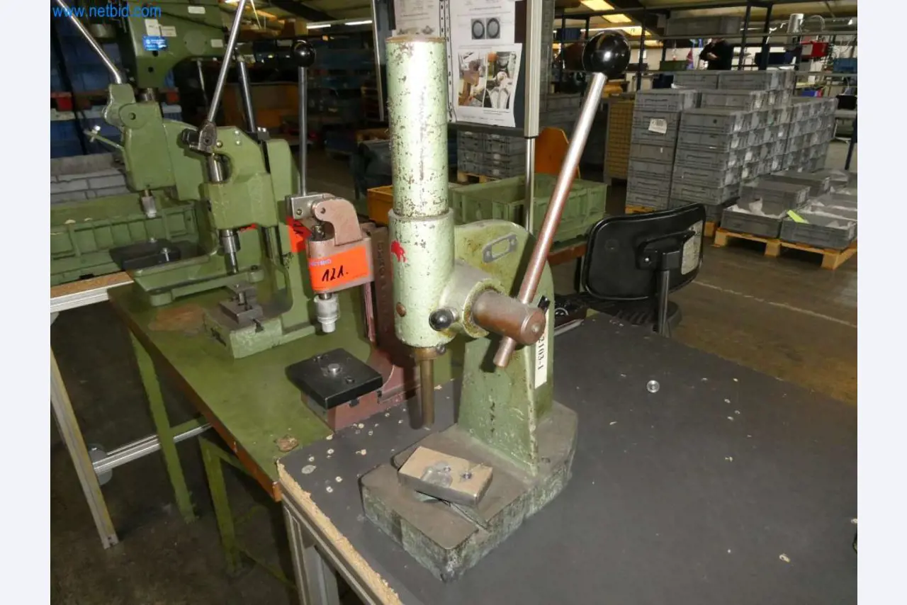 Gereedschapswerktuigen en ponsmachines, persen en toebehoren-3