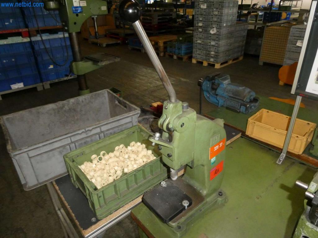 Werkzeug- und Stanzmaschinen, Pressen und Zubehör-9