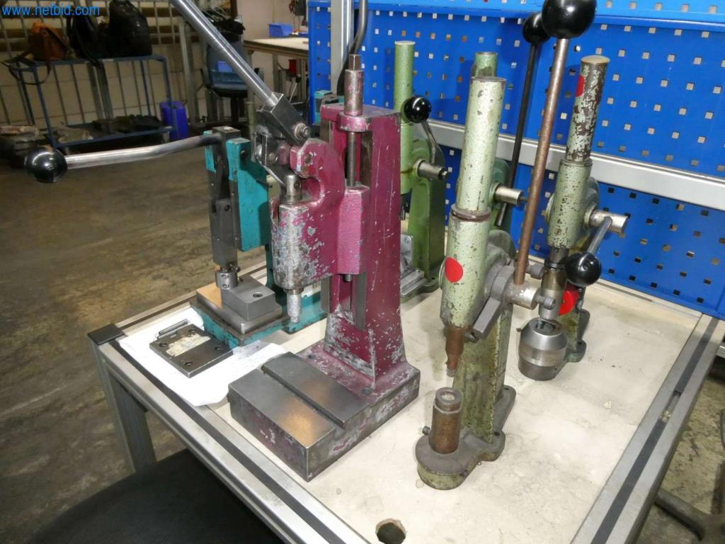 Obráběcí a děrovací stroje, lisy a příslušenství-2