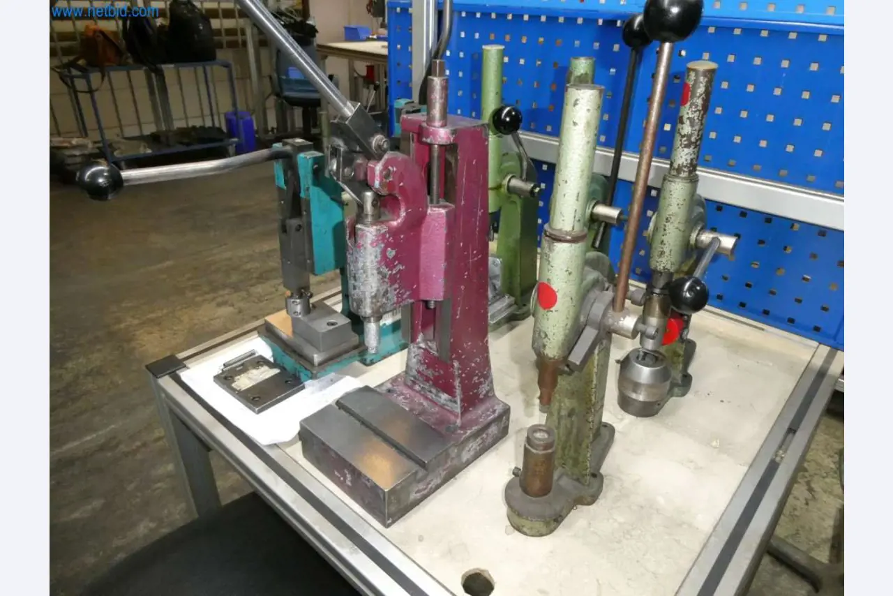 Werkzeug- und Stanzmaschinen, Pressen und Zubehör-2