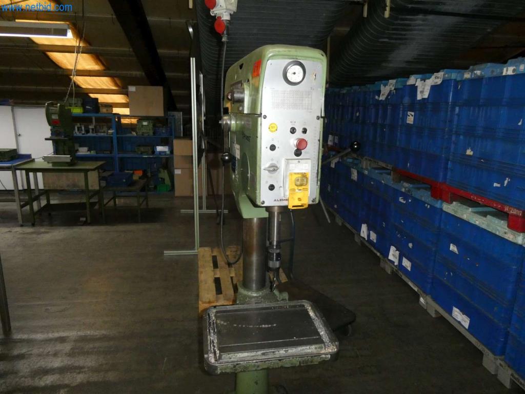 Werkzeug- und Stanzmaschinen, Pressen und Zubehör-4