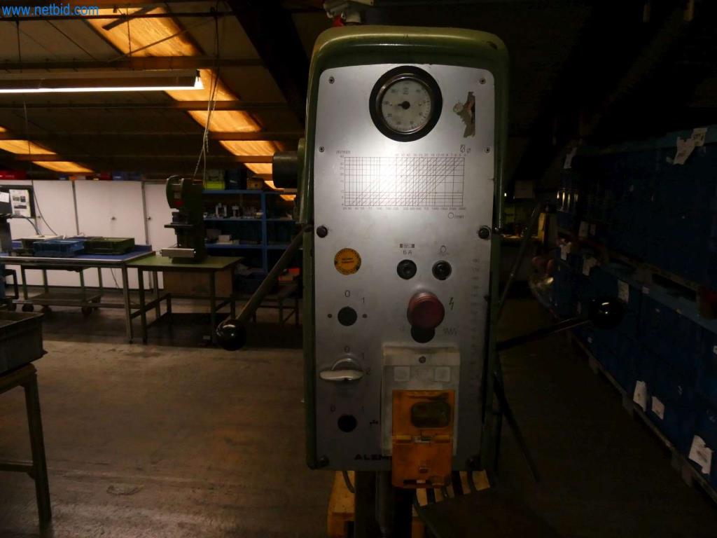 Werkzeug- und Stanzmaschinen, Pressen und Zubehör-9