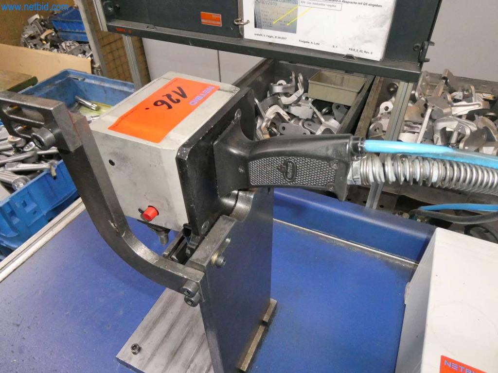 Obráběcí a děrovací stroje, lisy a příslušenství-4