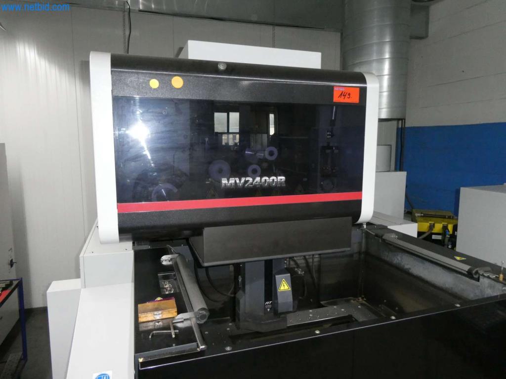 Obrabiarki i wykrawarki, prasy i akcesoria-9