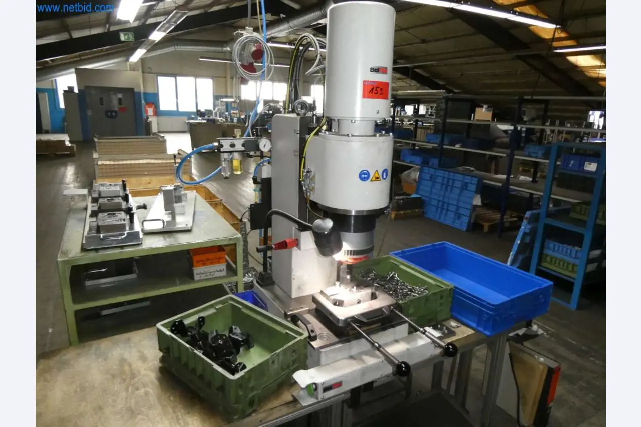 Machines-outils, poinçonneuses, presses et accessoires-4
