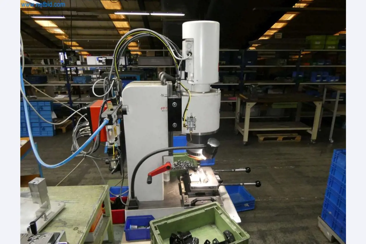 Machines-outils, poinçonneuses, presses et accessoires-5
