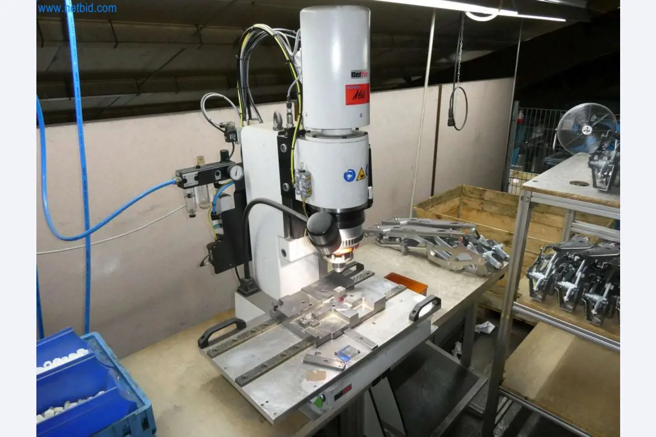 Machines-outils, poinçonneuses, presses et accessoires-5