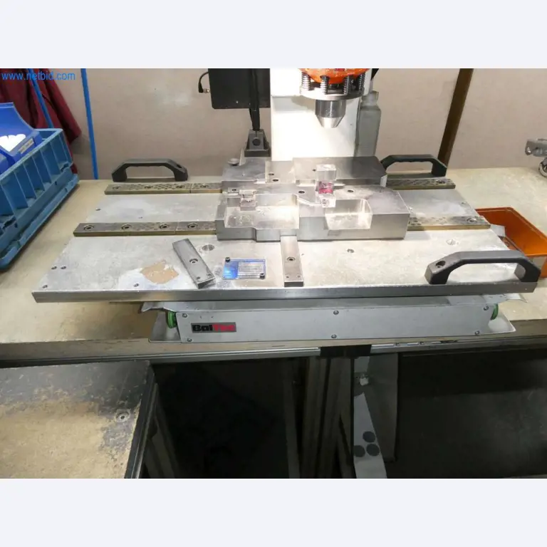 Machines-outils, poinçonneuses, presses et accessoires-7