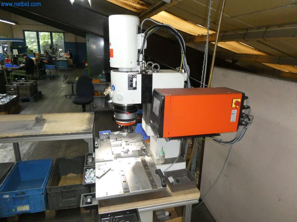 Máquinas-herramienta y punzonadoras, prensas y accesorios-6