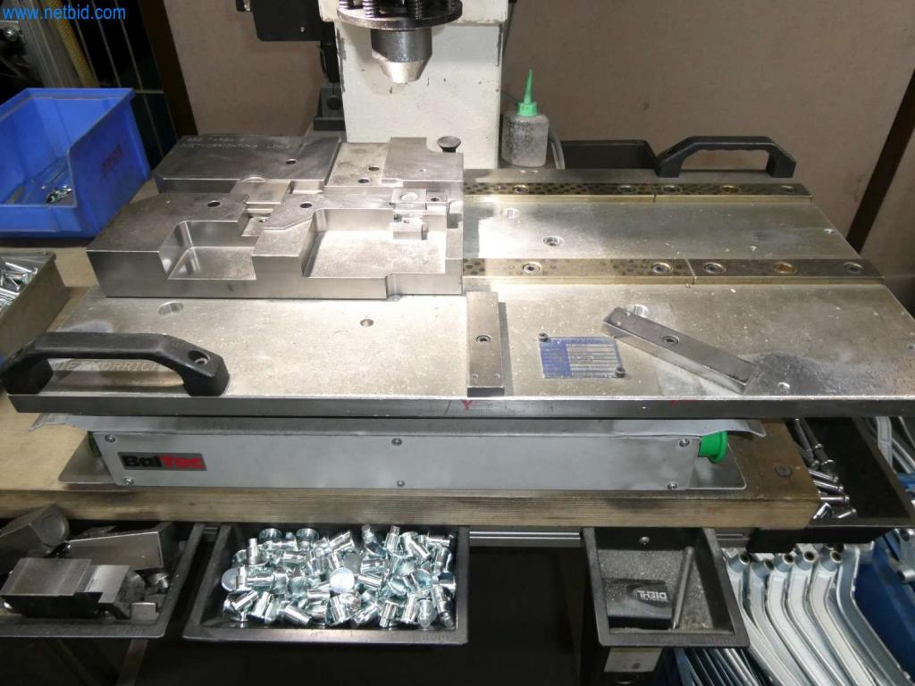 Máquinas-herramienta y punzonadoras, prensas y accesorios-8